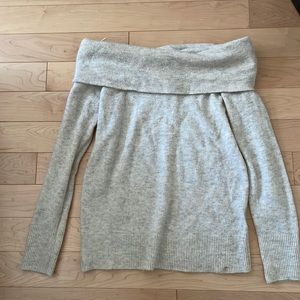 Abercrombie&Fitch Off-the-Shoulder Sweater